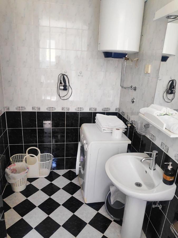 Apartmani Asanovic Будва Екстер'єр фото